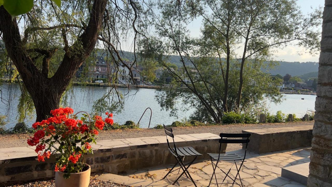 Villa Pieds Dans L'Eau Private Wellness Bordure De Meuse à Lustin Extérieur photo