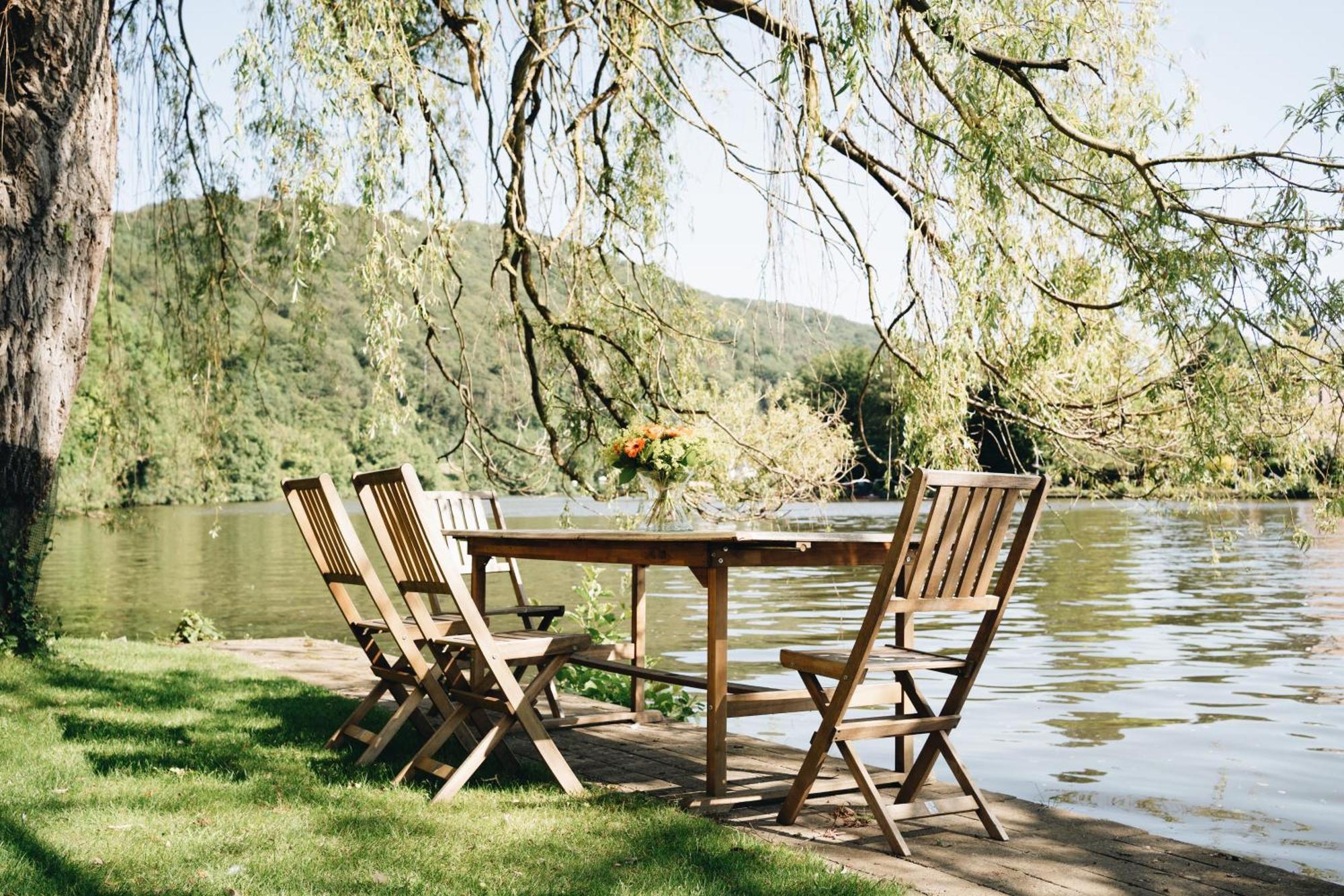 Villa Pieds Dans L'Eau Private Wellness Bordure De Meuse à Lustin Extérieur photo